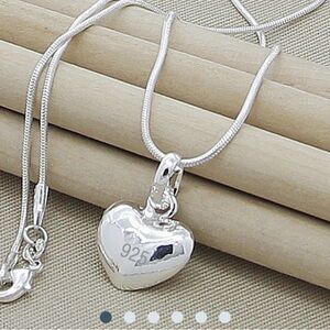 925 Silver Heart Pendant Necklace